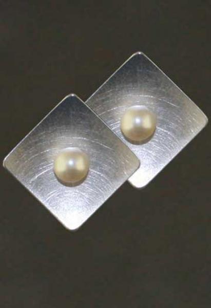 Perlohrstecker in Silber